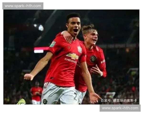 红魔与天鹅的绿茵对决:老特拉福德的荣耀与回忆